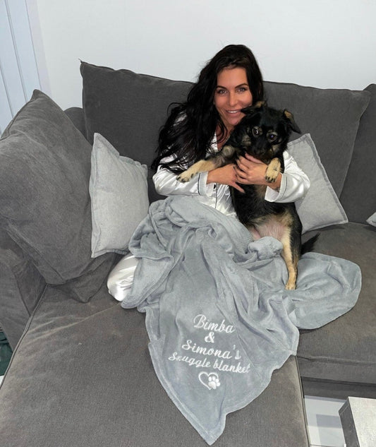 High-quality materials and attention to detail make this personalized pet blanket a must-have for any pet owner