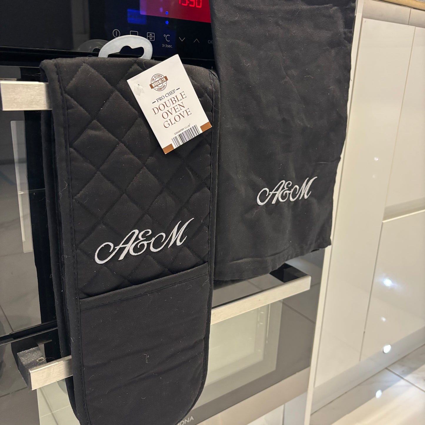 Personalised oven glove with initials / text 💕