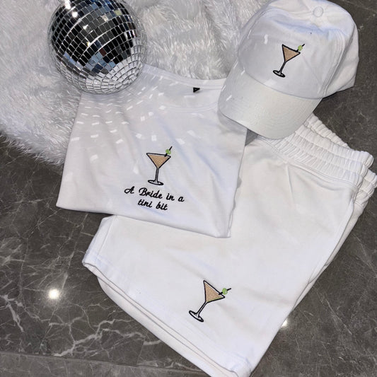 ‘A bride in a tini bit’ dirty martini bride outfit.